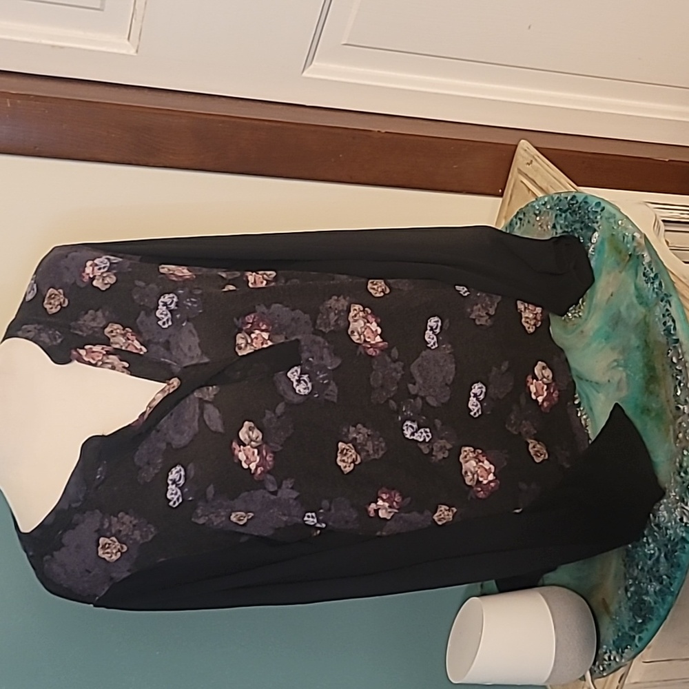 Simply Vera m casual top